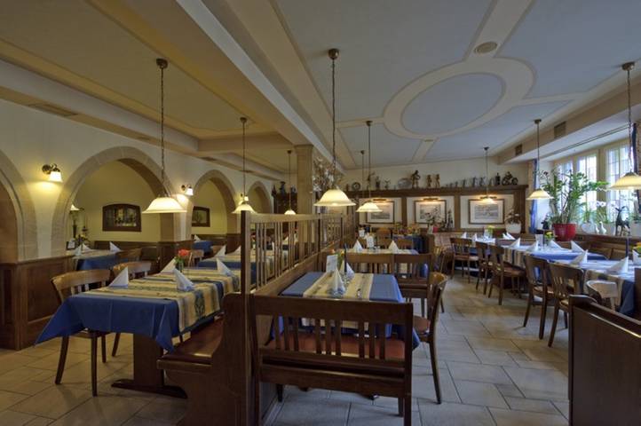 Hotel für 2 Personen, mit Balkon/Terrasse und Sauna sowie Terrasse in Gunzenhausen - 4