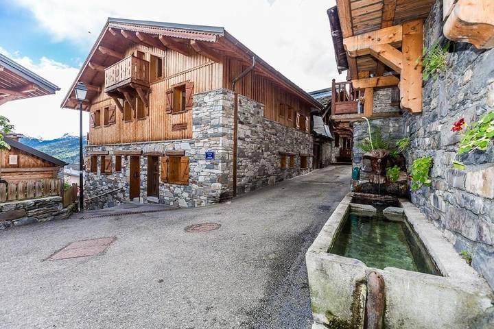 Gîte pour 20 personnes, avec Balcon ainsi que Terrasse et Vue dans Station de Montchavin les Coches