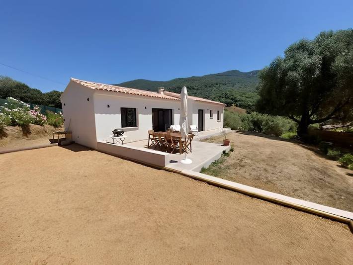 Location de vacances pour 6 personnes, avec jardin et terrasse, animaux acceptés à Sollacaro - 3