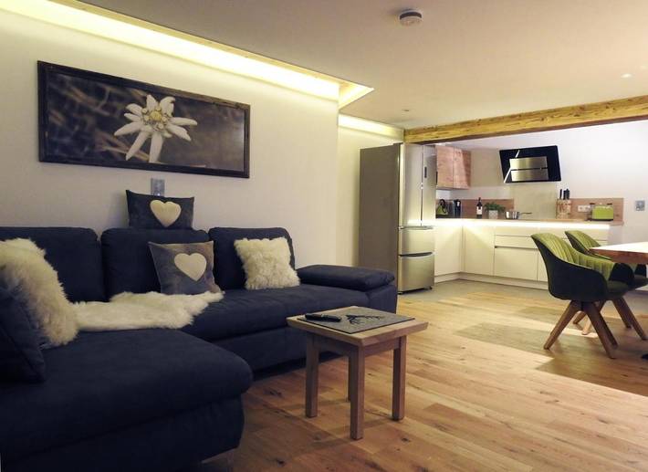 Ferienwohnung für 5 Personen, mit Balkon und Terrasse sowie Ausblick in Tiefenbach (Oberstdorf) - 4