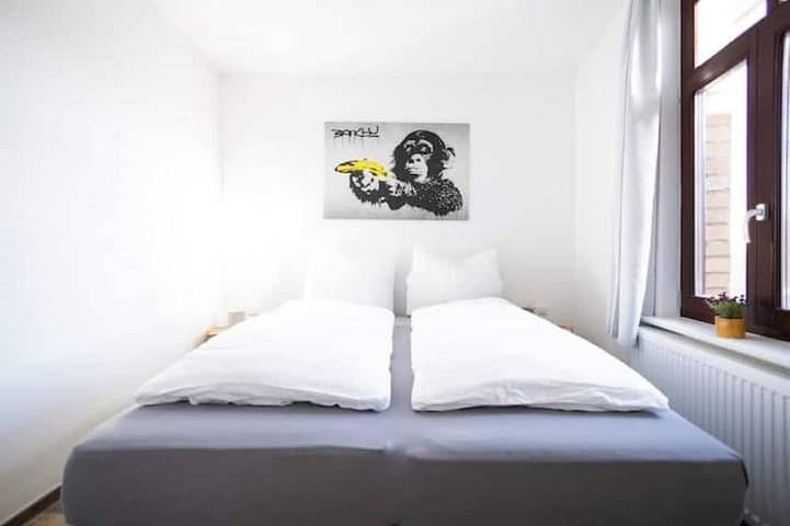 Appartement entier, ★Ko-Living Vi at the new theater | middle of the old town | Wifi | Up to 4 ★ in Halle, Saale-Unstrut