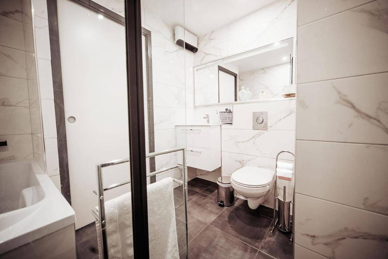 Appartement entier, Two-Bedroom Apartment in Clermont-Ferrand, Parc naturel régional des Volcans d'Auvergne