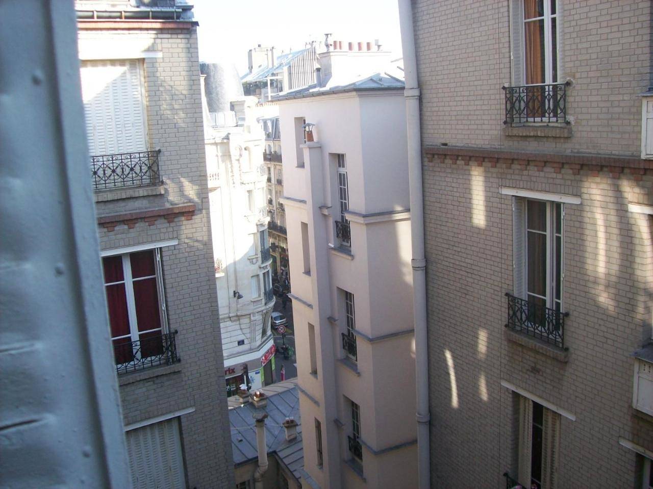 Toit pour Vous Chambre d'Hôtes - Homestay in Paris, Île de France