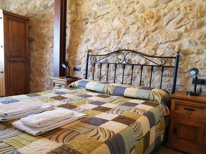 Casa rural para 8 personas, con Terraza y Jardín además de Piscina y Vistas en Prat de Compte - 4