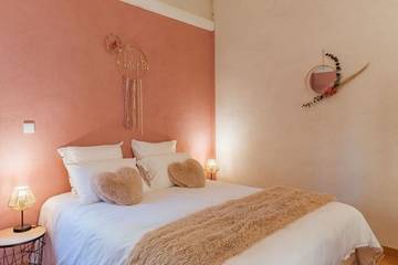 Gîte pour 2 Personnes dans Roussillon, Parc naturel régional du Luberon, Photo 1