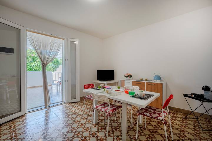 Ferienwohnung für 2 Personen, mit Balkon und Garten in Monopoli - 4