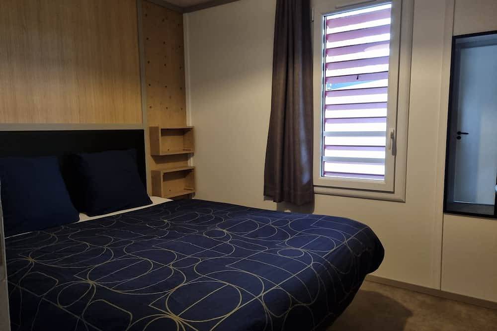 Chalet Etxetxoa, for 1 to 4 people with Spa, private land and swimming pool in Hasparren, Bayonne region