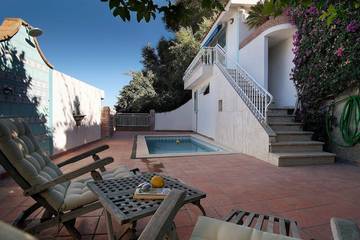 Ferienwohnung für 4 Personen, mit Balkon und Pool in Giardini-Naxos