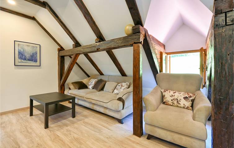 Encantador apartamento con terraza y piscina, a 2 km del río Krapina in Condado de Krapina-Zagorje