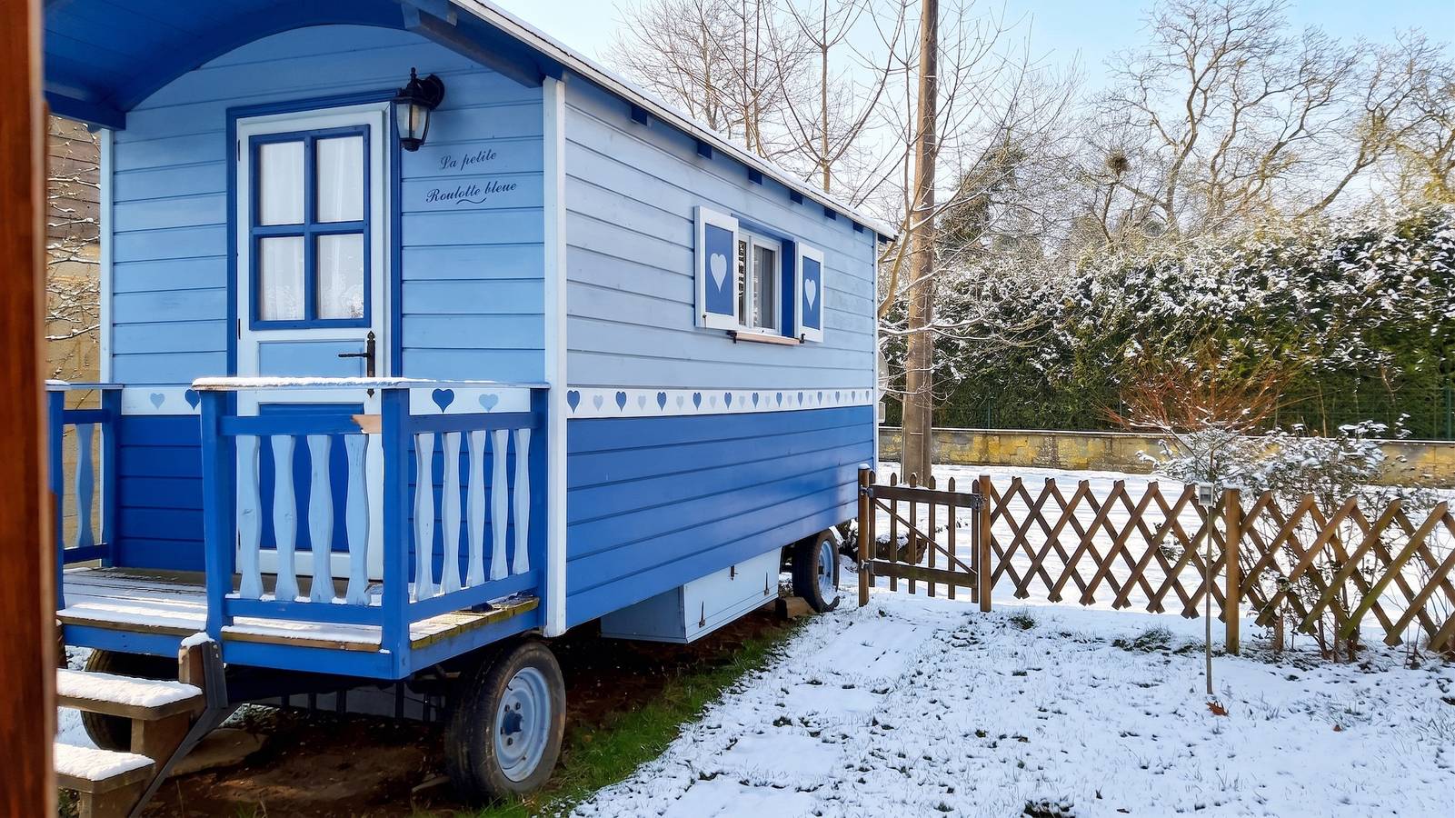 Charming Caravan Near Hamois with Garden in Hamois, Namur (region)