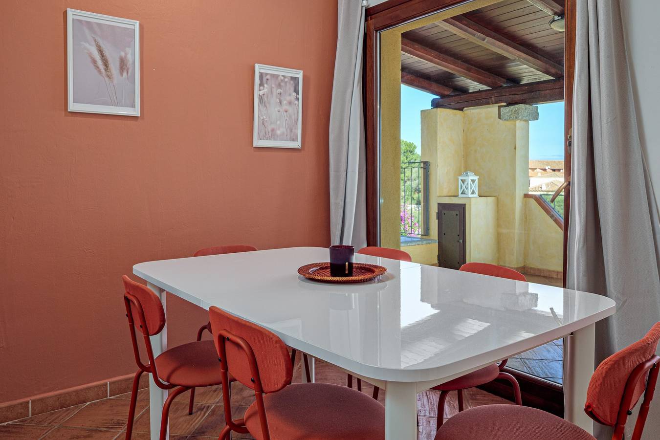 Casa Vacanze 'Orizzonti 34' con vista mare, terrazza privata e aria condizionata in Baia Caddinas, Golfo Aranci