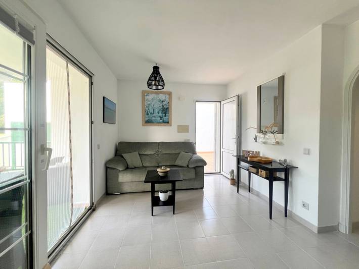 Appartement entier, Appartement "Enzo" récemment rénové avec Wi-Fi, terrasse et piscine in Son Parc, Es Mercadal
