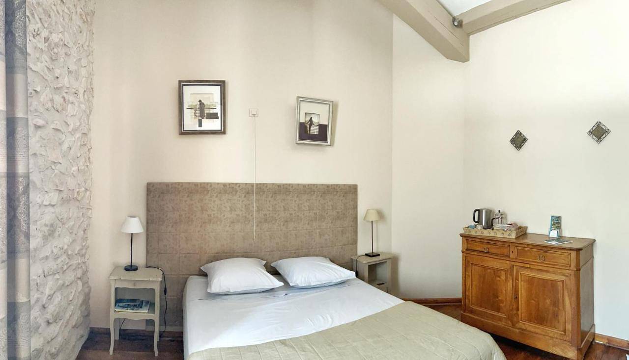 Le Domaine de Piedmoure, Gîtes et chambres, piscine, terrasses privatives in Sault, Parc naturel régional du Mont-Ventoux