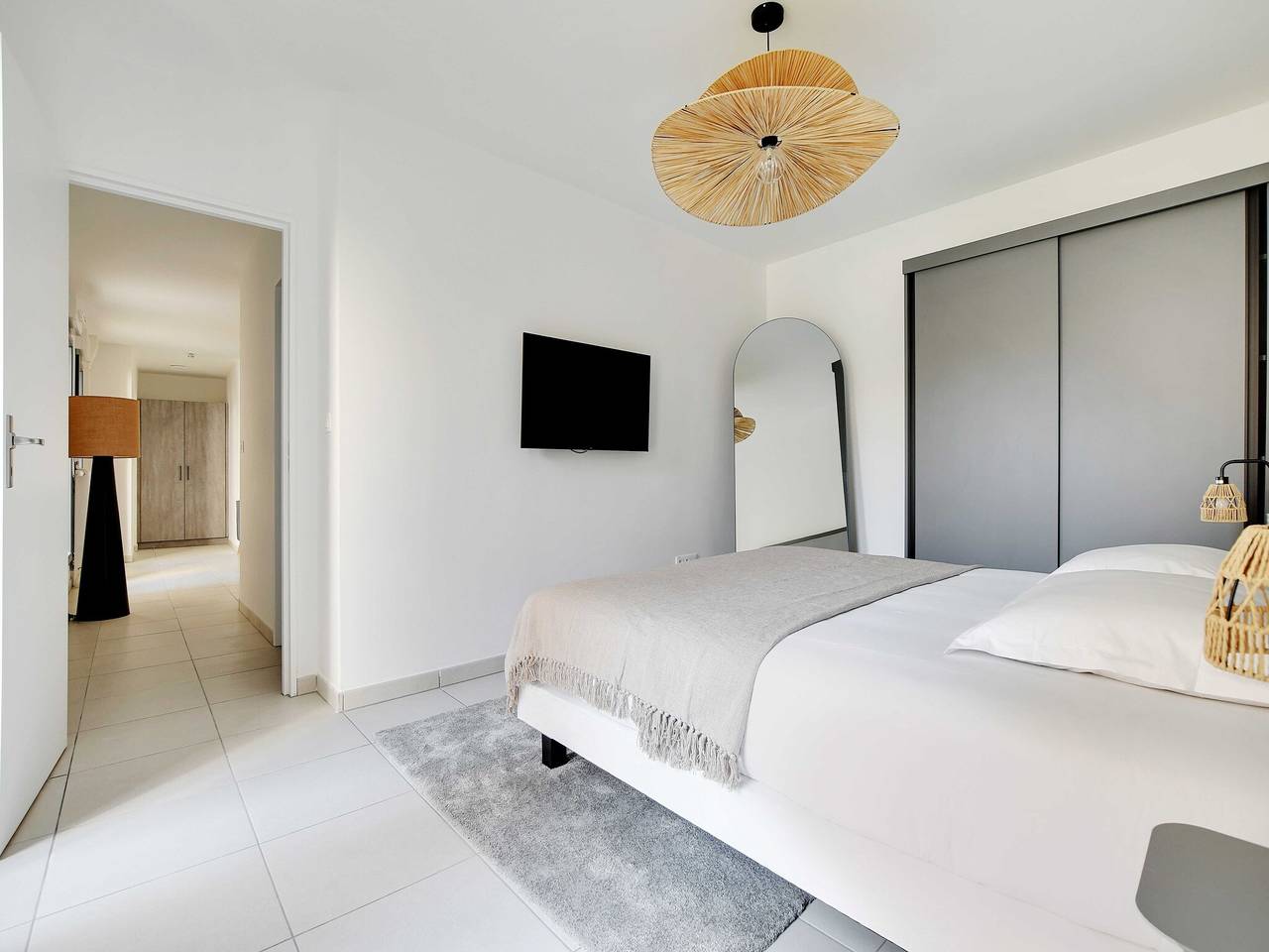 Appartement entier, Élégant 1-2Br Apt Proche Paris & La Défense in Suresnes, Hauts-de-Seine