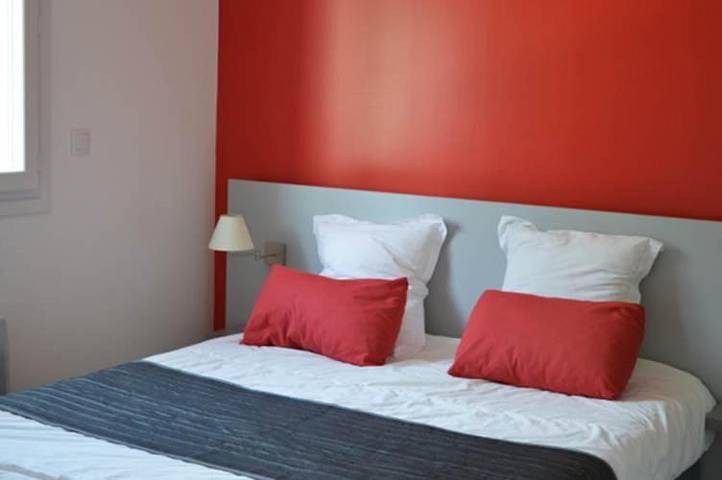 Gîte pour 4 personnes, avec jardin et piscine, animaux acceptés à Saint-Simon-de-Bordes - 4