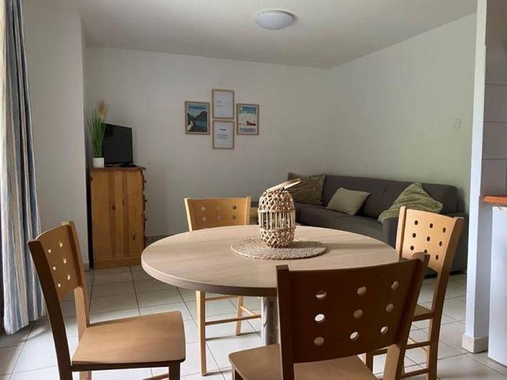 Apartamento de vacaciones para 4 personas, con piscina además de jardín y balcón - 1