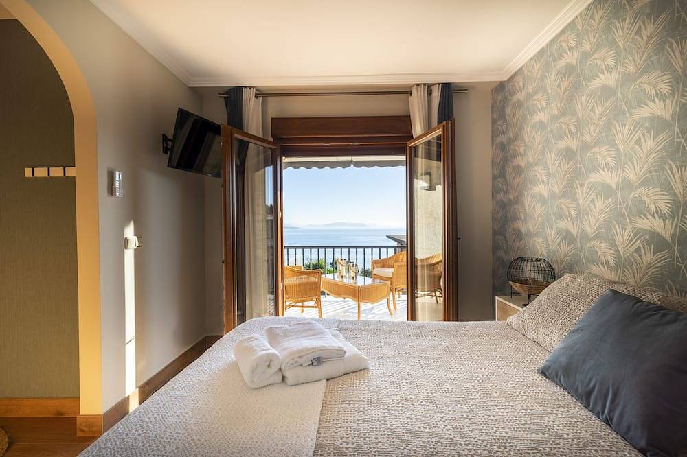 Villa Montalvo Beach Sanxenxo-Heated Swimming Pool in Sanxenxo, Rías Baixas