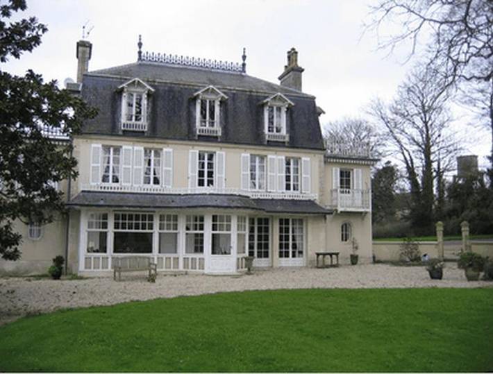 Chambre d’hôte pour 2 personnes, avec piscine ainsi que jardin et vue à Sully