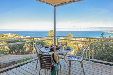 Gîte pour 4 personnes, avec terrasse et vue sur l’océan à Algajola