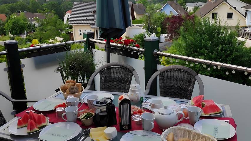 Ferienwohnung für 6 Personen, mit Balkon und Garten in Ilmenau