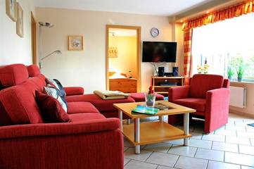 Vacation Apartment for 4 Guests in St. Peter-Ording, Nordfriesian Peninsula, Picture 3