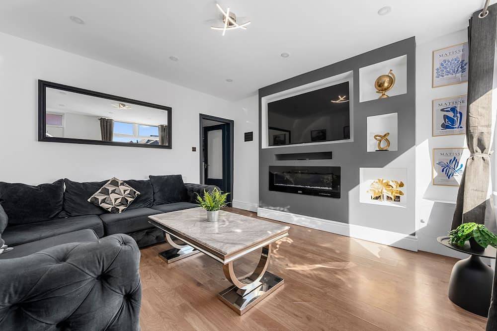 Stunning Bolton Abode – Pool Table & Free Parking in Bolton, Grand Manchester