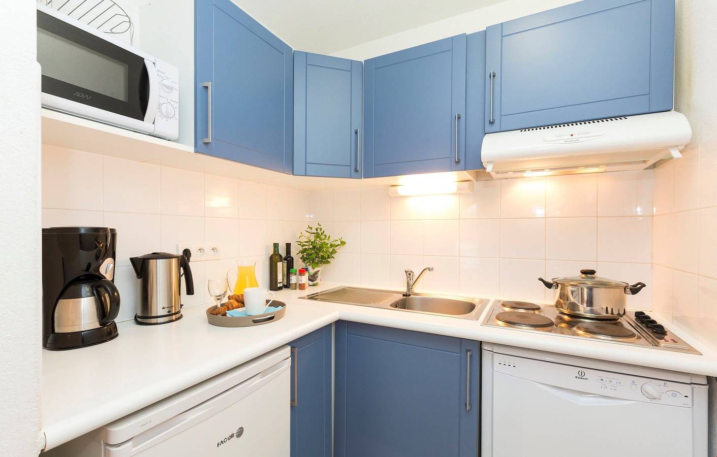 Appartement entier, Appartement de vacances pour 6 personnes avec balcon in Vallon-Pont-d'Arc, Gorges de l’Ardèche