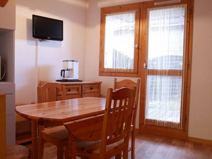 Gîte pour 2 personnes, avec terrasse dans Station de Montchavin les Coches - 2