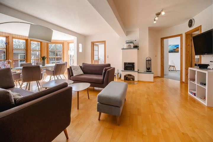 Ferienwohnung für 6 Personen, mit Terrasse und Garten in Goltoft