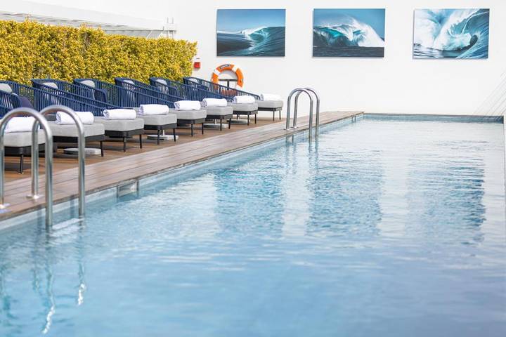 Hôtel pour 2 personnes, avec piscine ainsi que vue et balcon