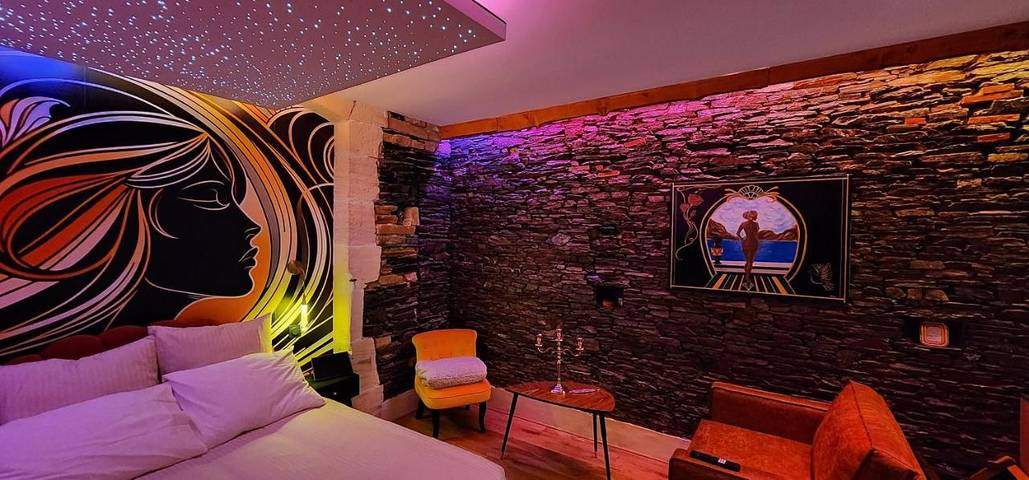 Gîte pour 2 personnes, avec terrasse et jacuzzi à Balleroy