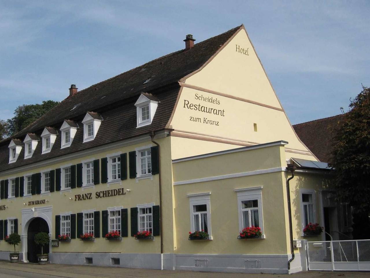 Scheidels Restaurant zum Kranz-Hotel - Doppelzimmer mit Dusche und Wc in Kenzingen, Südschwarzwald