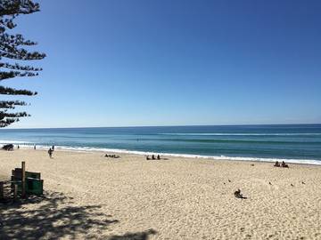 Holiday Apartment for 7 People in Burleigh Heads, Queensland, Photo 2