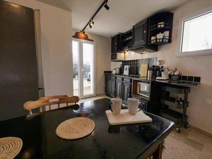 Location de vacances pour 3 personnes, avec terrasse ainsi que vue et jardin à Aspres-sur-Buëch - 3