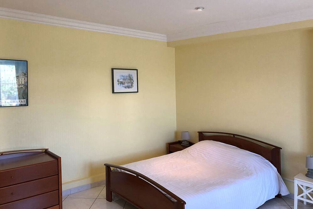 Appartement entier, Studio, 30 m2. Rez-de-jardin. Meublé in La Riche, Région de Tours