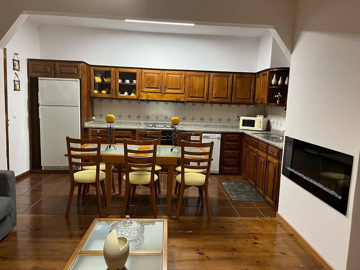Apartamento inteiro, One-Bedroom Apartment in Vale de Anta, Chaves