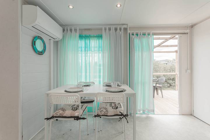 Mobilheim im Grünen mit privater Terrasse und Wlan in Roquebrune-sur-Argens, Mittelmeerküste (Frankreich)