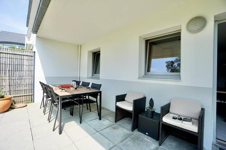 Gîte pour 2 personnes, avec terrasse et jardin dans Plage du Pérello
