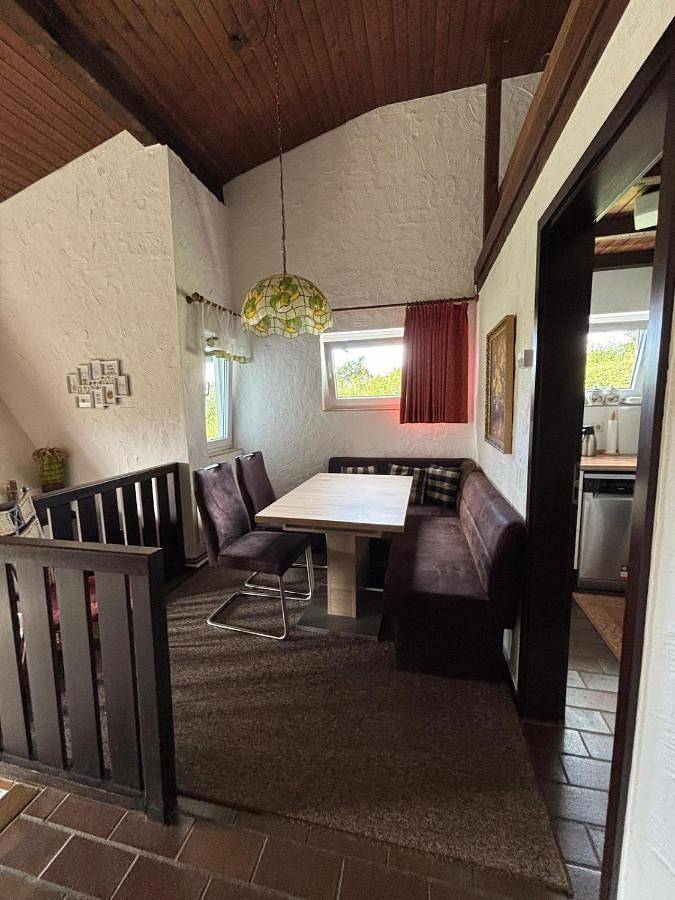 Ferienhaus für 8 Personen, mit Ausblick und Seeblick sowie Garten in Rheinland-Pfalz - 2