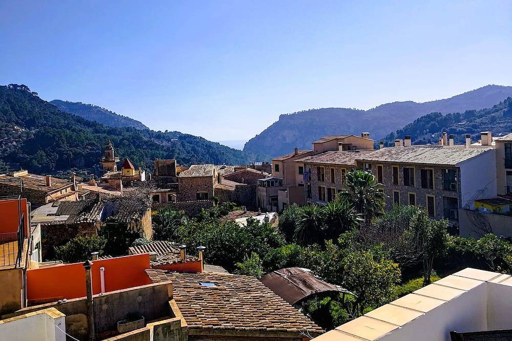 Typisches Dorfhaus in Valldemossa in Valldemossa, Mallorca Westen