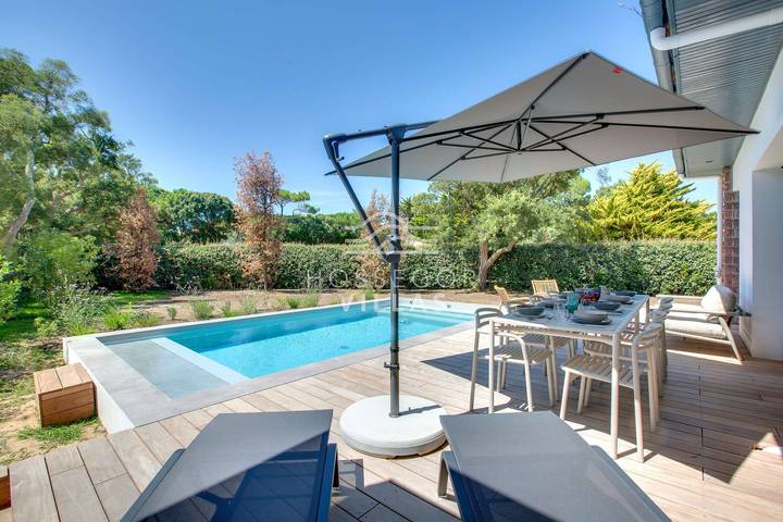 Gîte pour 8 personnes, avec piscine et jardin, animaux acceptés dans Plage des Estagnots - 3