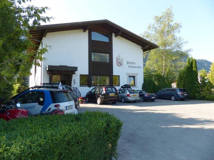 Ferienhaus, mit Terrasse und Garten sowie Ausblick in Ehenbichl