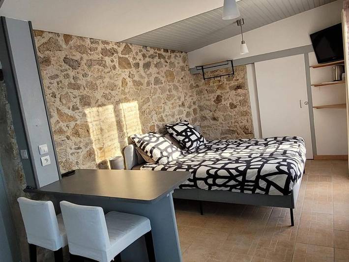 Chambre d’hôte pour 2 personnes, avec Terrasse et Jardin ainsi que Piscine et Sauna à Le Poiré-sur-Vie