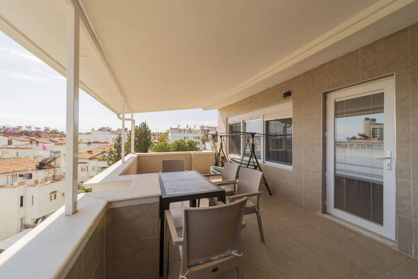 Ganze Wohnung, Ferienwohnung für 6 Personen mit Balkon in Antalya, Provinz Antalya