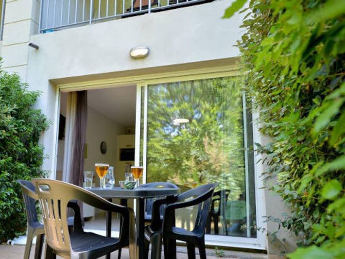 Camping pour 2 personnes, avec bassin pour enfant, animaux acceptés près du Canal du Midi - 2