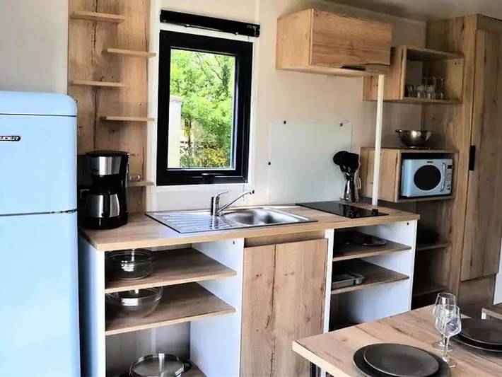 Camping für 4 Personen, mit Terrasse und Sauna im Morbihan - 3