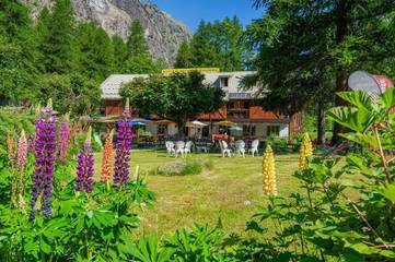 Hôtel pour 4 personnes, avec sauna et jardin à Pelvoux