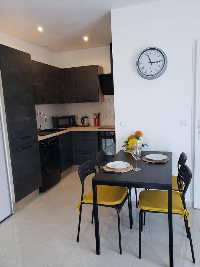 Appartement entier, Studio in Le Thoronet, Région de Draguignan