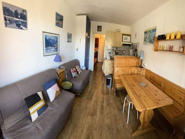 Gîte pour 5 personnes, avec balcon, adapté aux familles dans Office de Tourisme de Risoul - 2