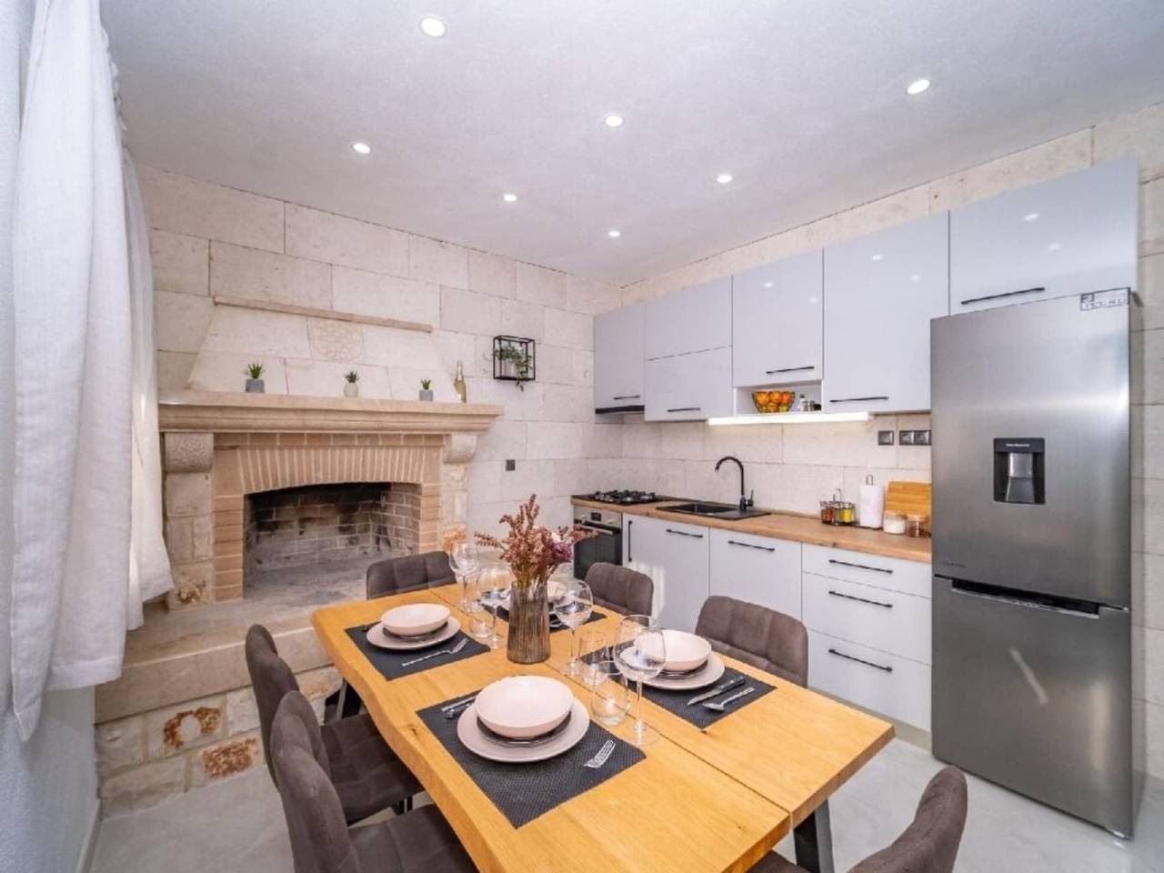 Holiday Home Bračuta- Two Bedroom Holiday Home with Pool in Pucisca, Brac